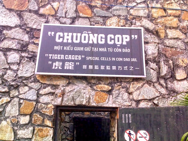 Chuong Cop ( Tiger Cages )