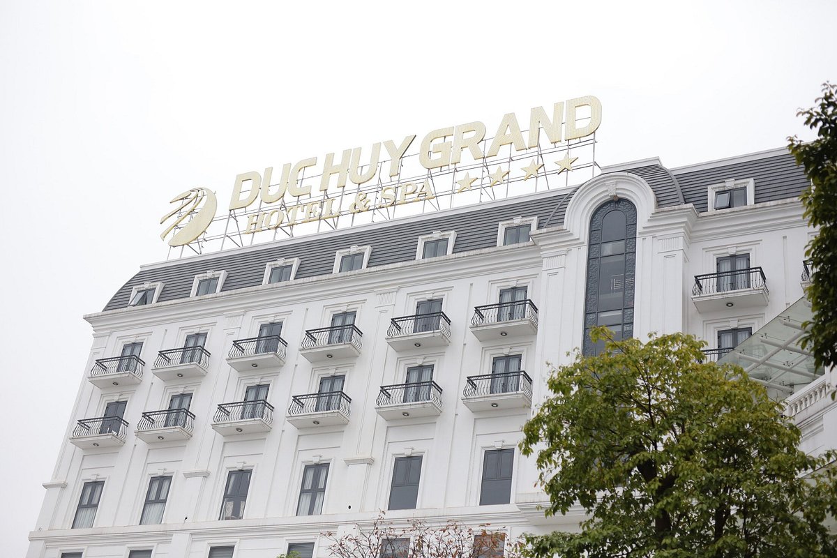 Duc Huy Grand Hotel & Spa