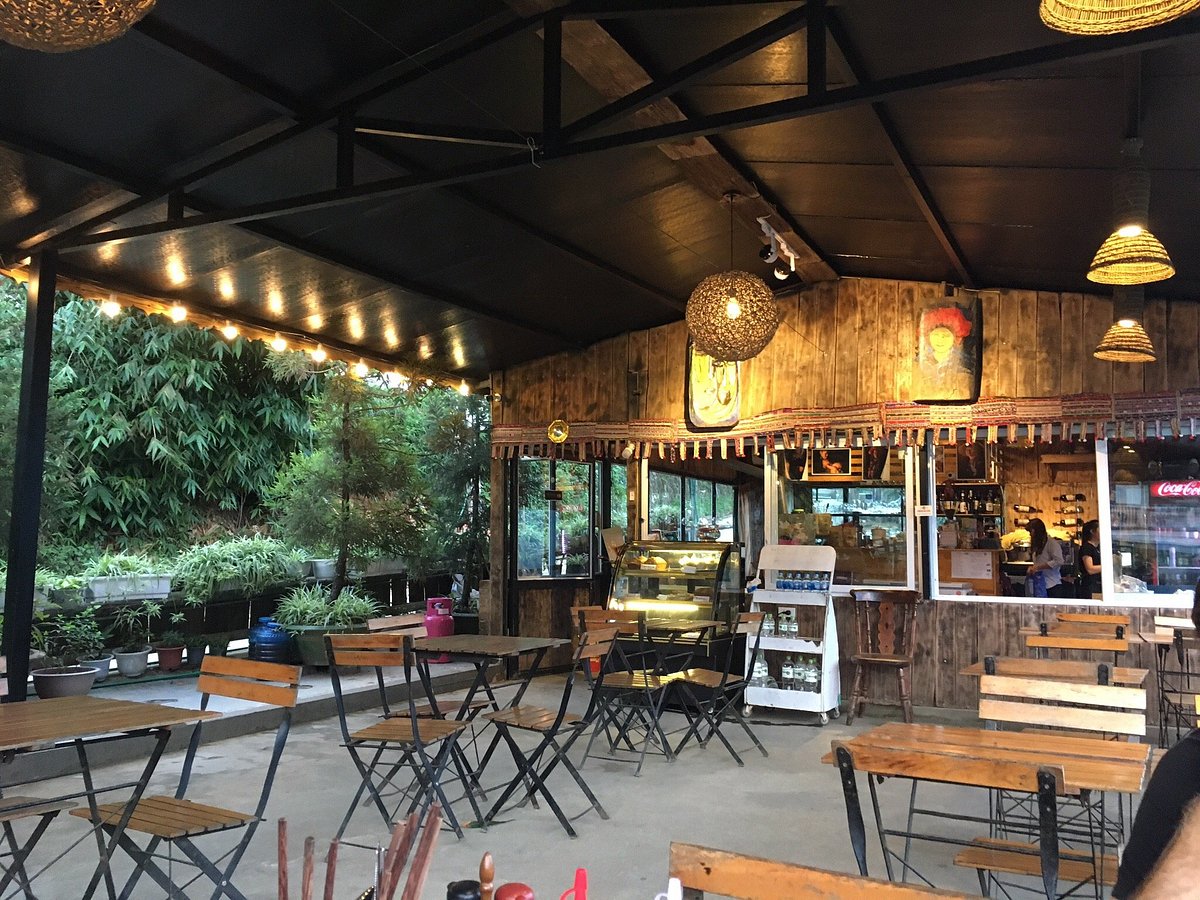 Fansipan Terrace Cafe and Homestay