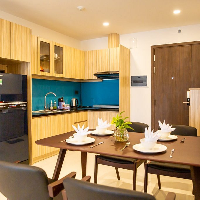 Gold Bee Service Apartment