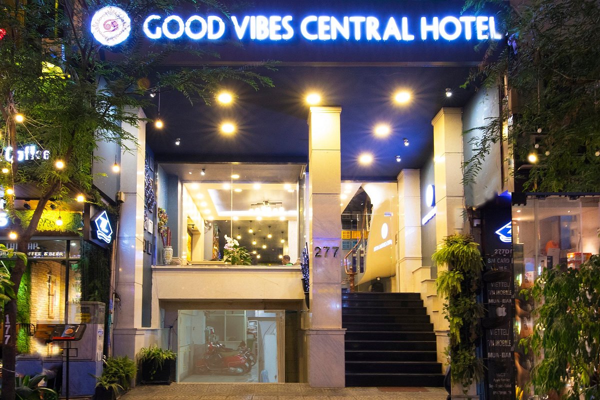 Good Vibes Central Hotel