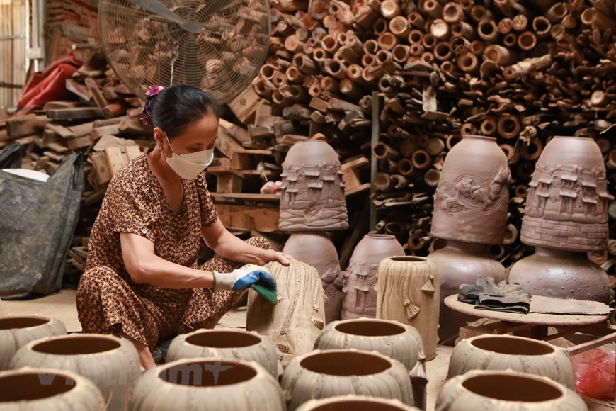 Huong Canh Pottery Village