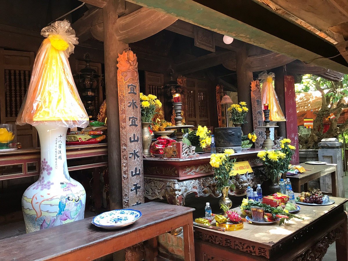 Huong Tich Pagoda