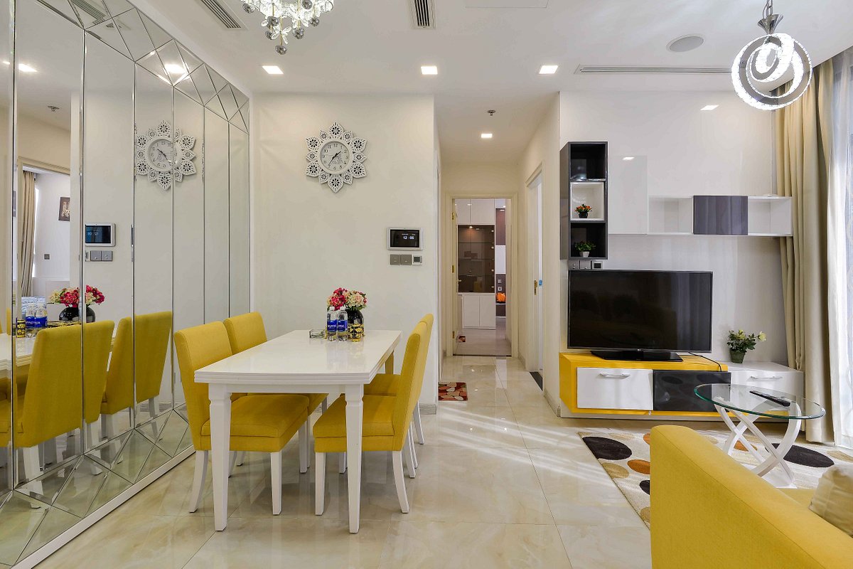 Luxury Apartment In Vinhomes Golden River