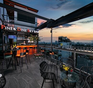 Pine & Dine Skybar And Restaurant