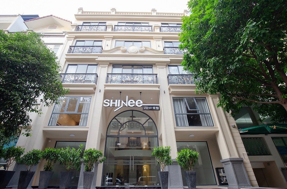 Shinee Hotel