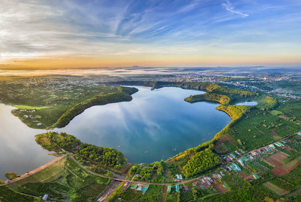 T’Nung Lake (aka Ocean Lake)