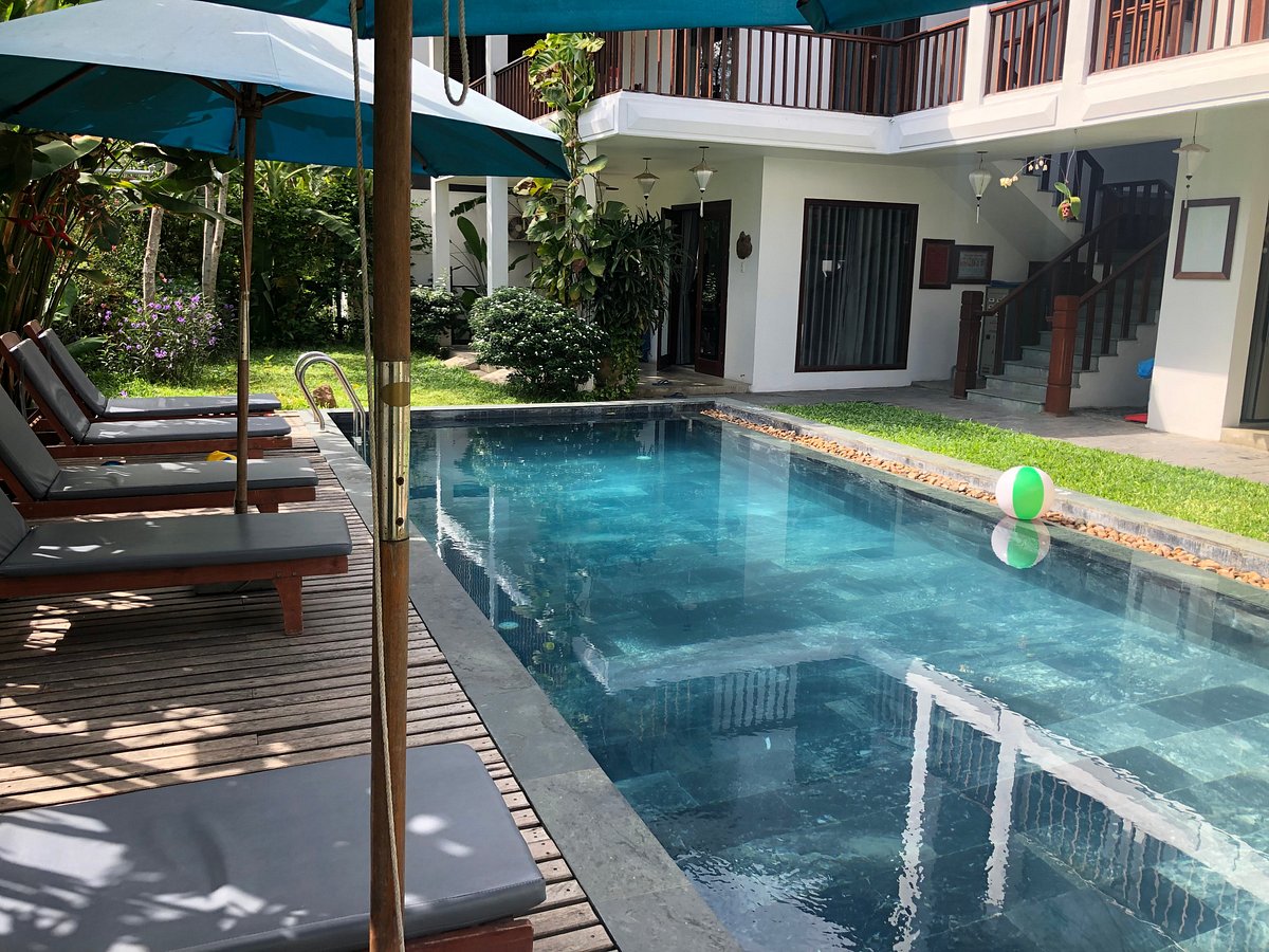 Vina Beach Pool Villas