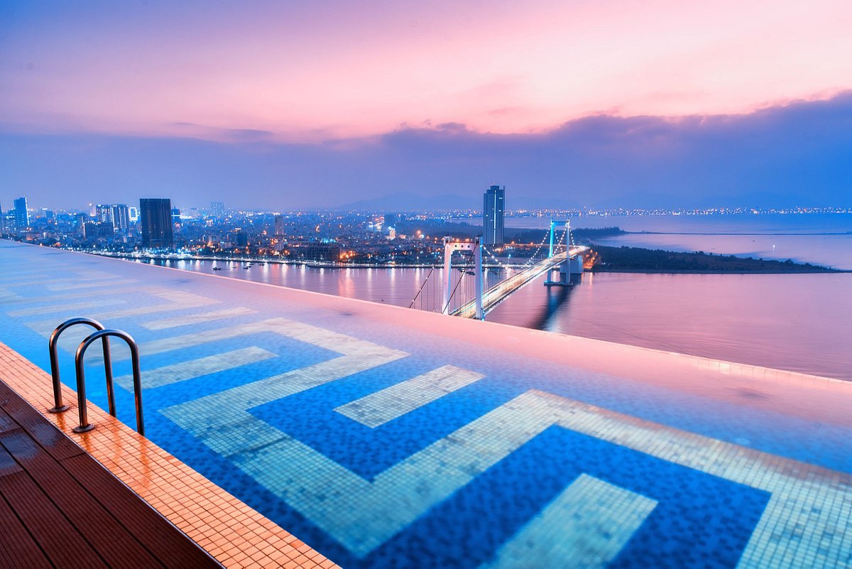 Wyndham Danang Golden Bay